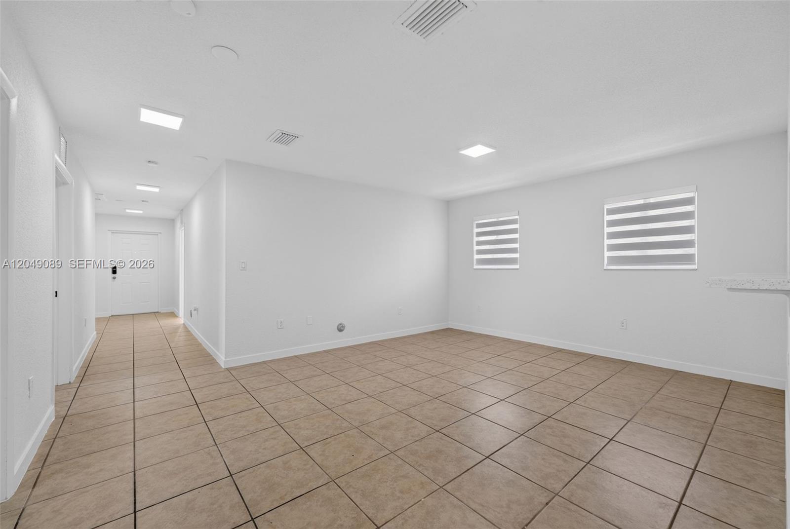 A12049089 Property Photo 15