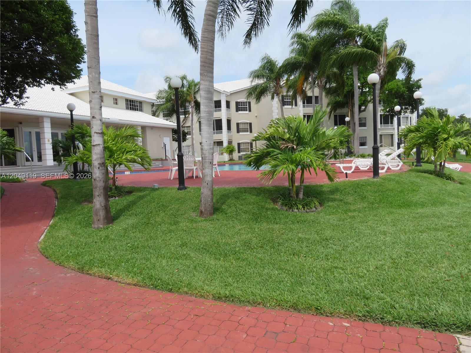 A12049119 Property Photo 60