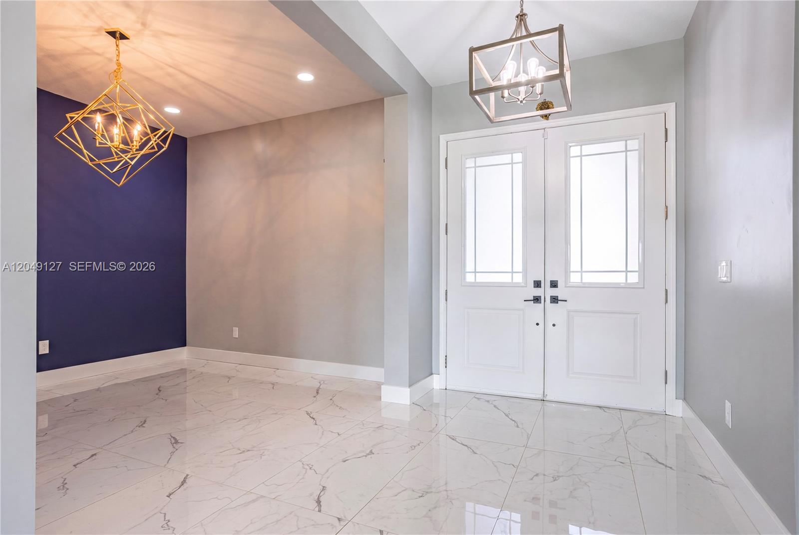 5850 Whippoorwill Circle Property Photo 6