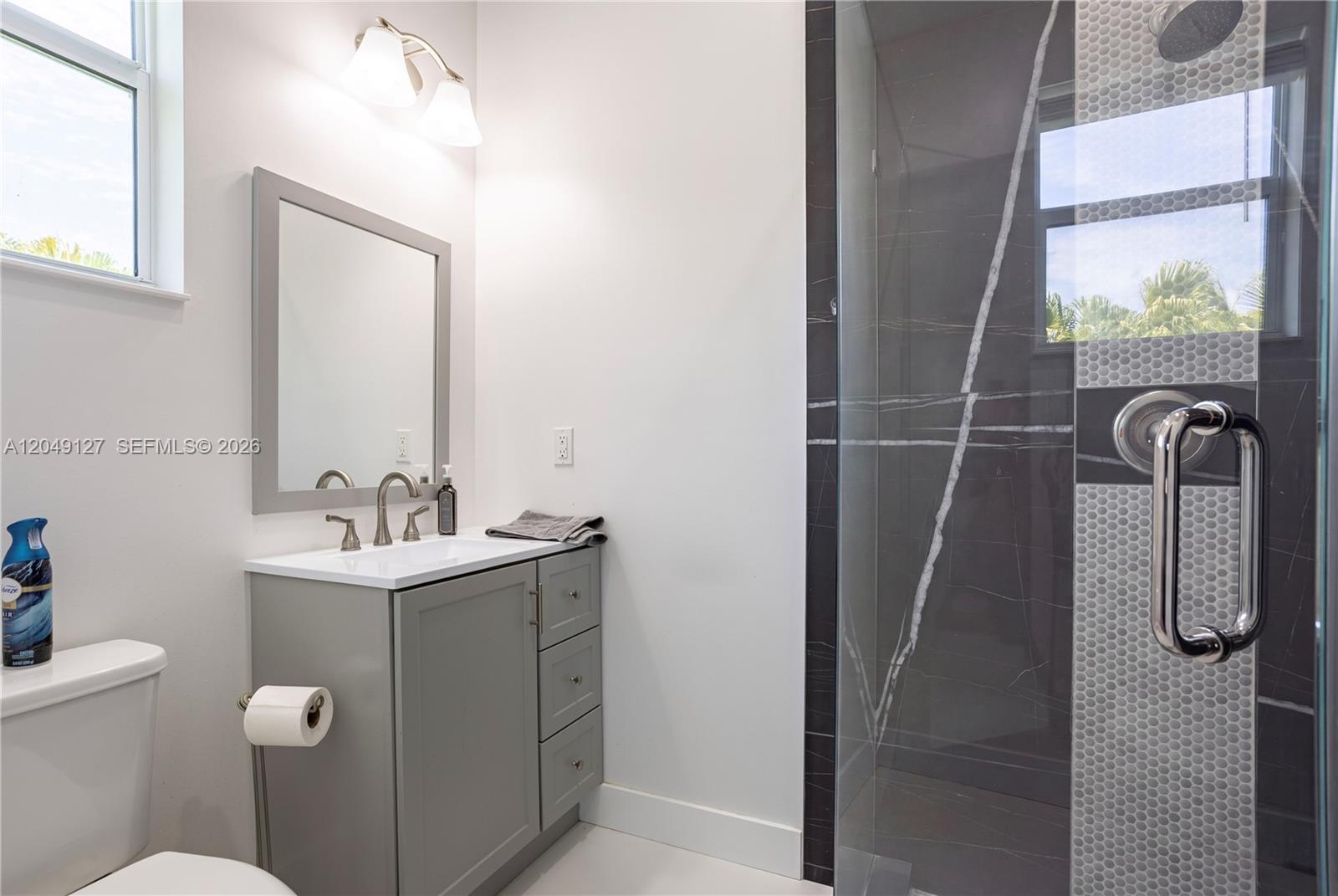 5850 Whippoorwill Circle Property Photo 10
