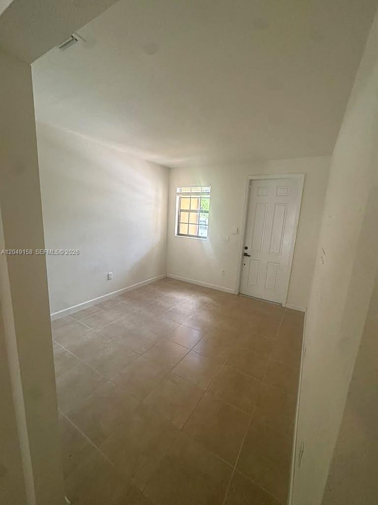 3767 Se 3rd Court Property Photo 7