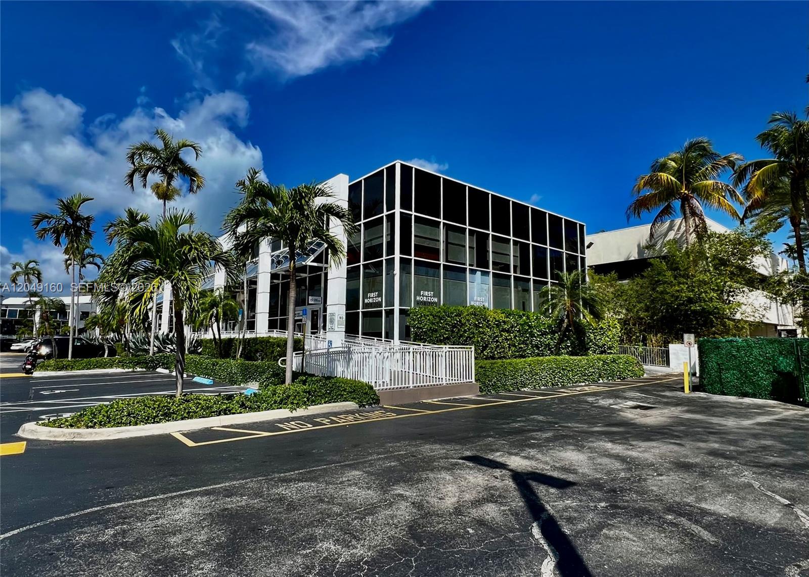 260 Crandon Boulevard A51 Property Photo 2