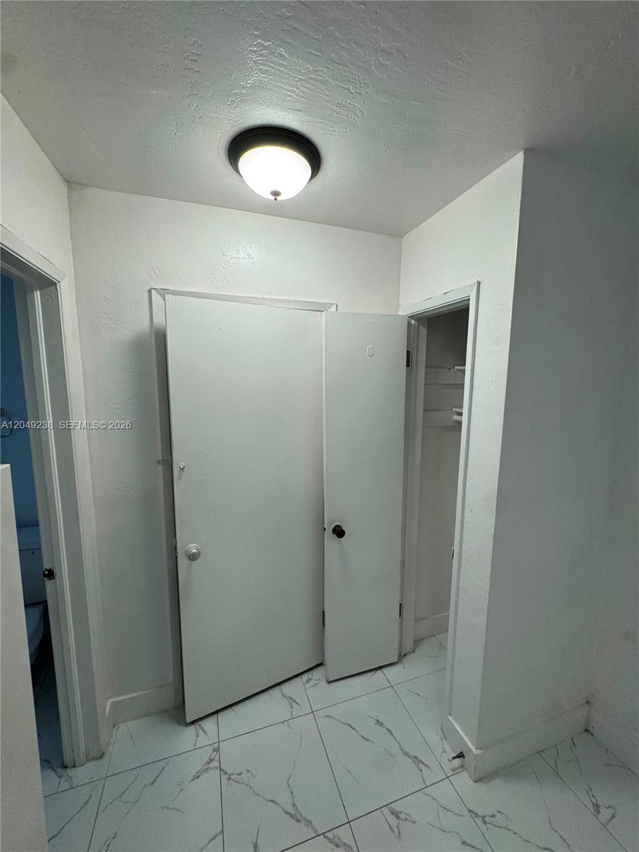 A12049238 Property Photo 8