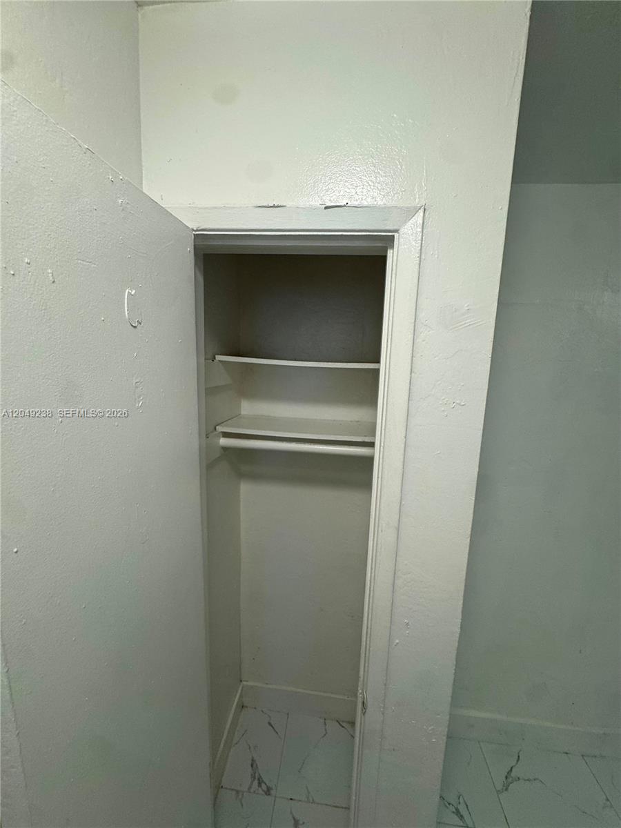 A12049238 Property Photo 9