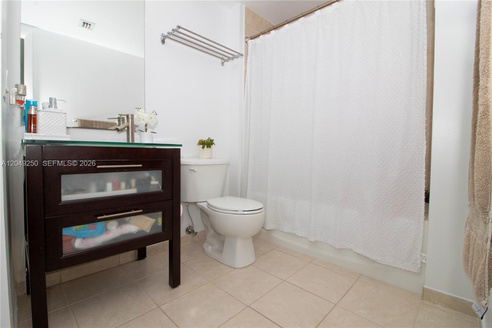 1871 S River Drive 1804 Property Photo 9