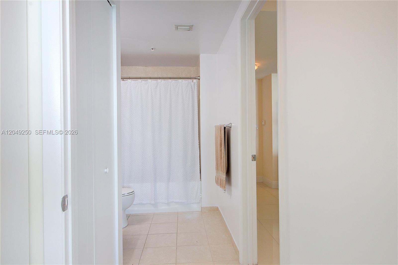 1871 S River Drive 1804 Property Photo 21