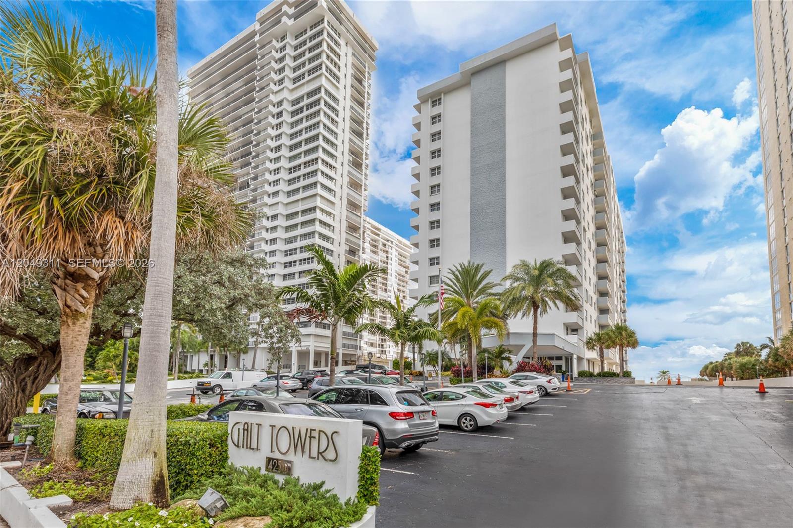 4250 Galt Ocean Drive 1j Property Photo 1