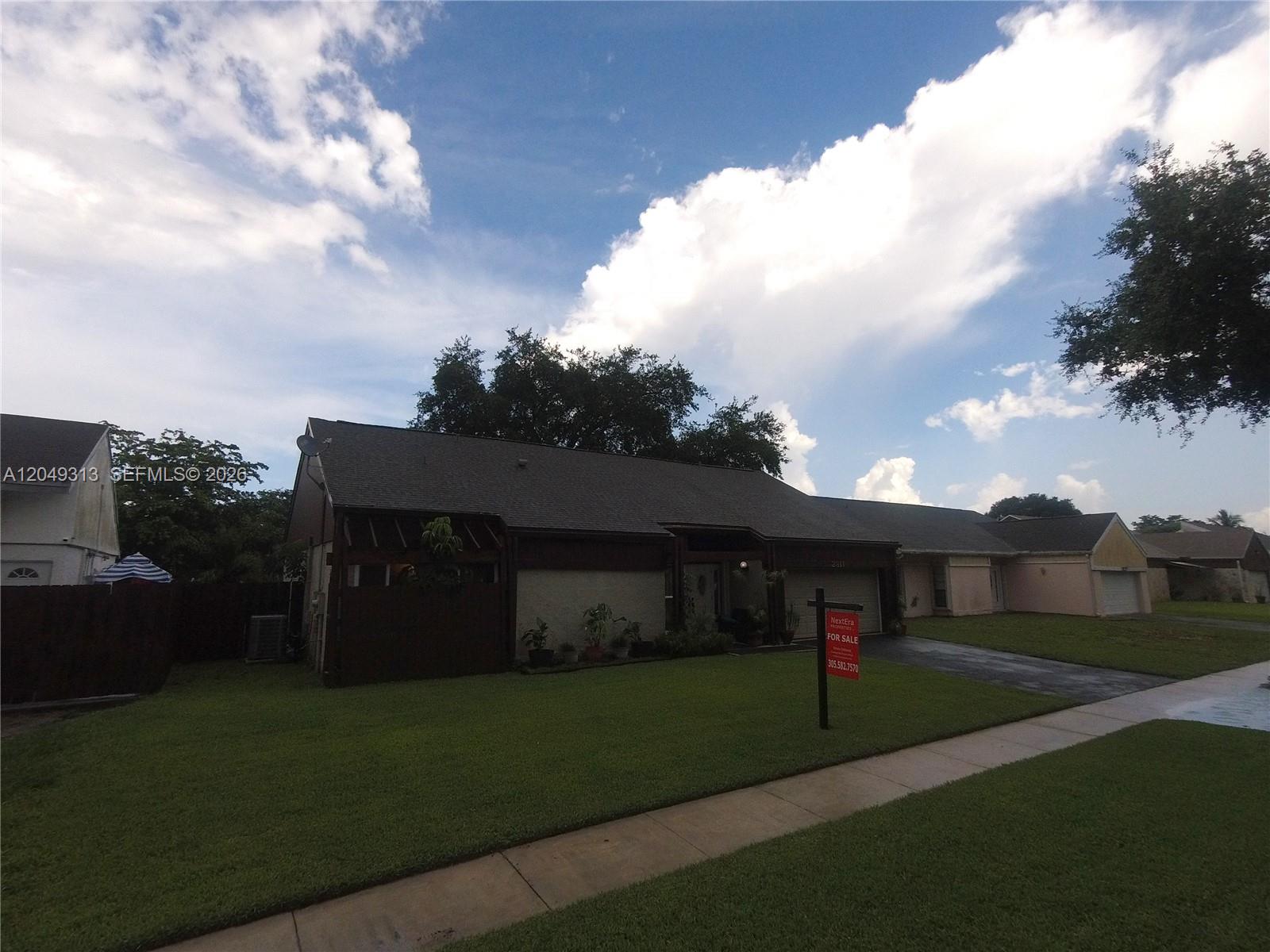 2811 Devonwood Avenue Property Photo 56