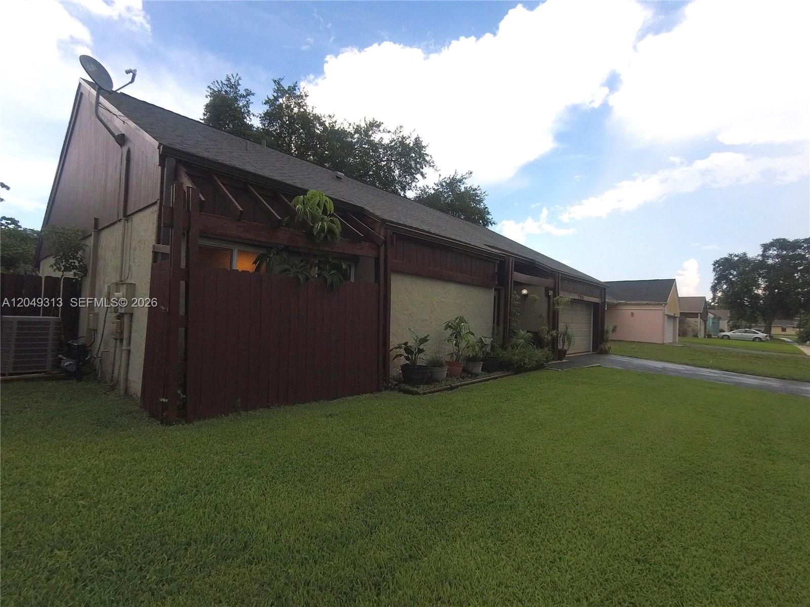 2811 Devonwood Avenue Property Photo 58