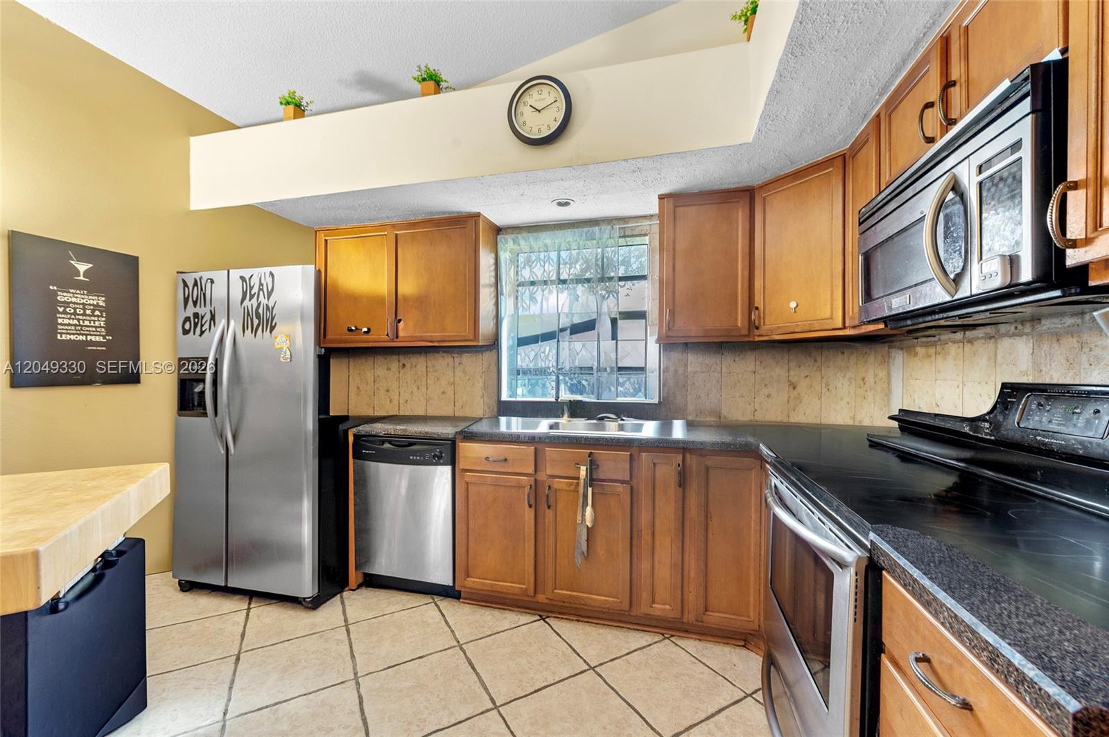 8220 Waterford Lane Property Photo 4
