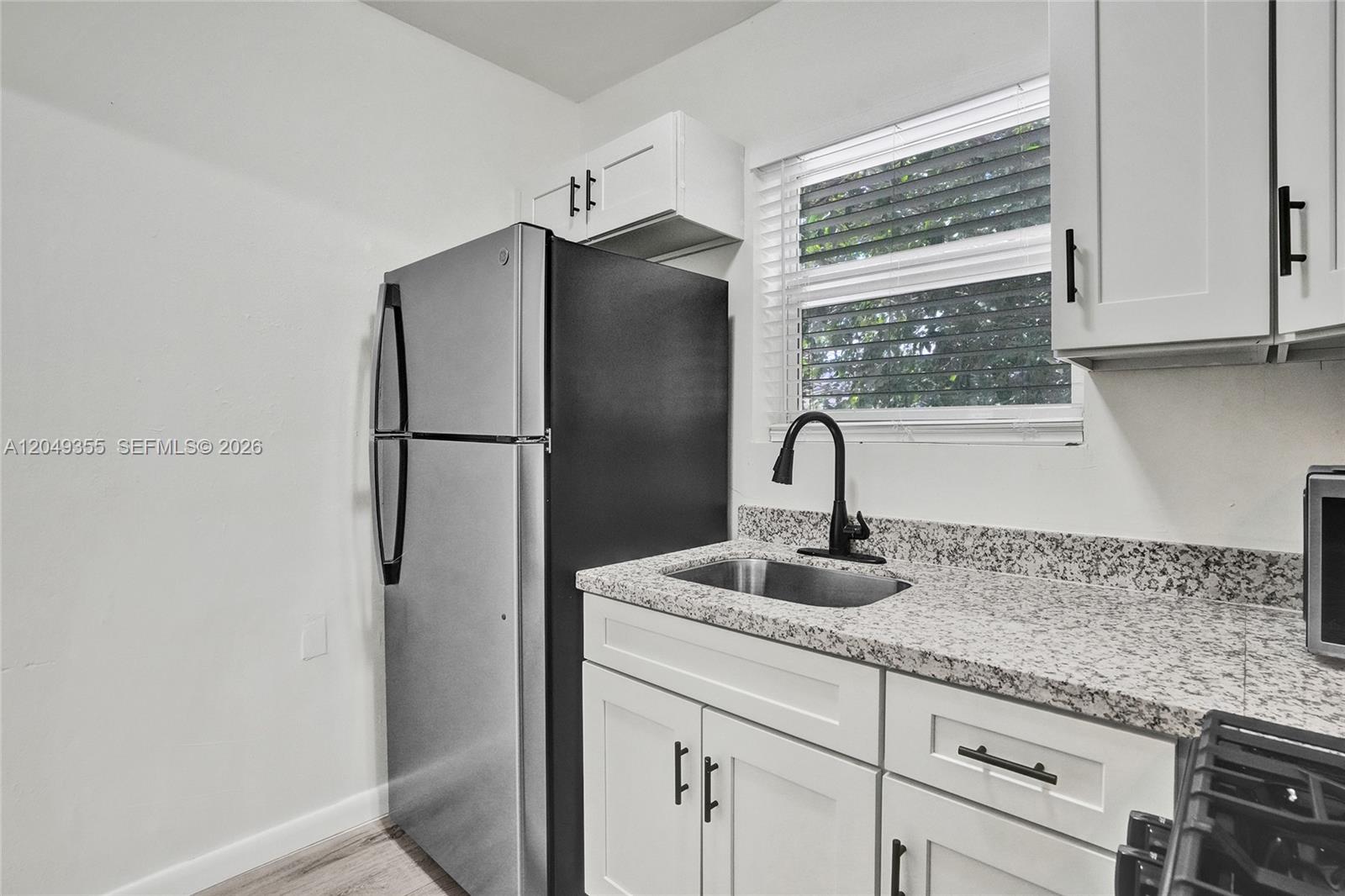 200 NW 13th Street 5 Property Photo 1