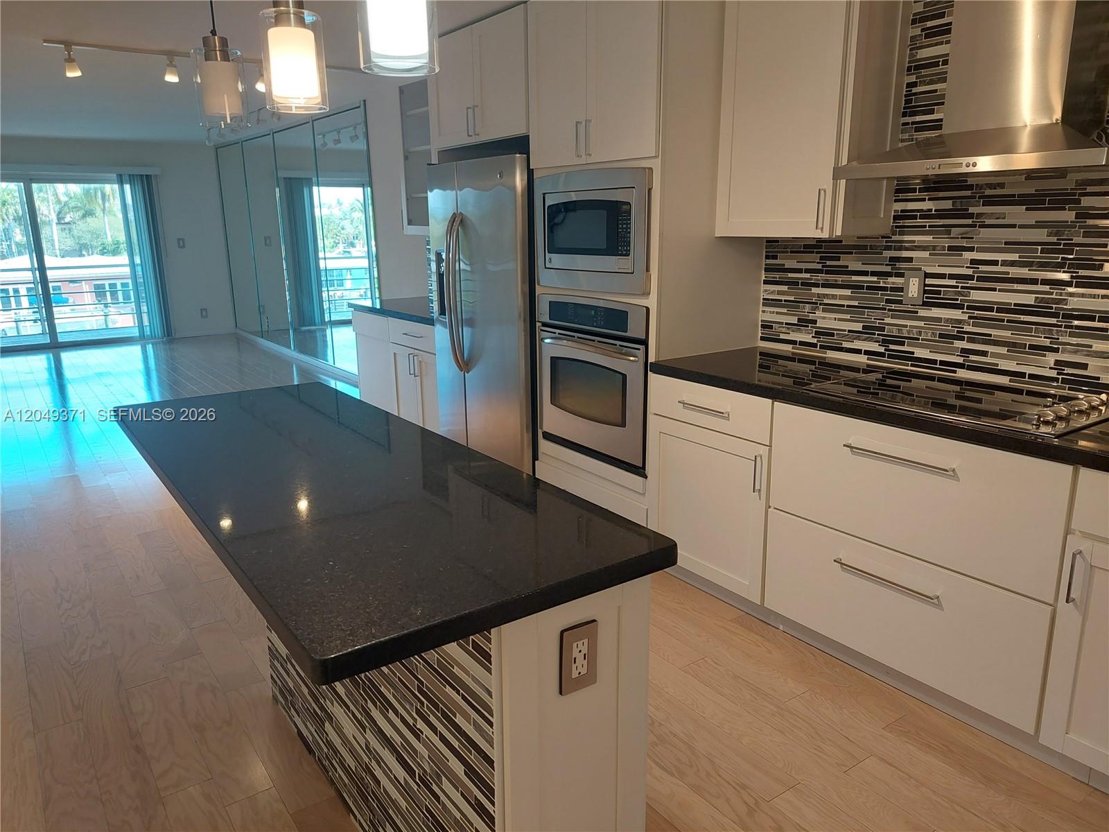 A12049371 Property Photo 2