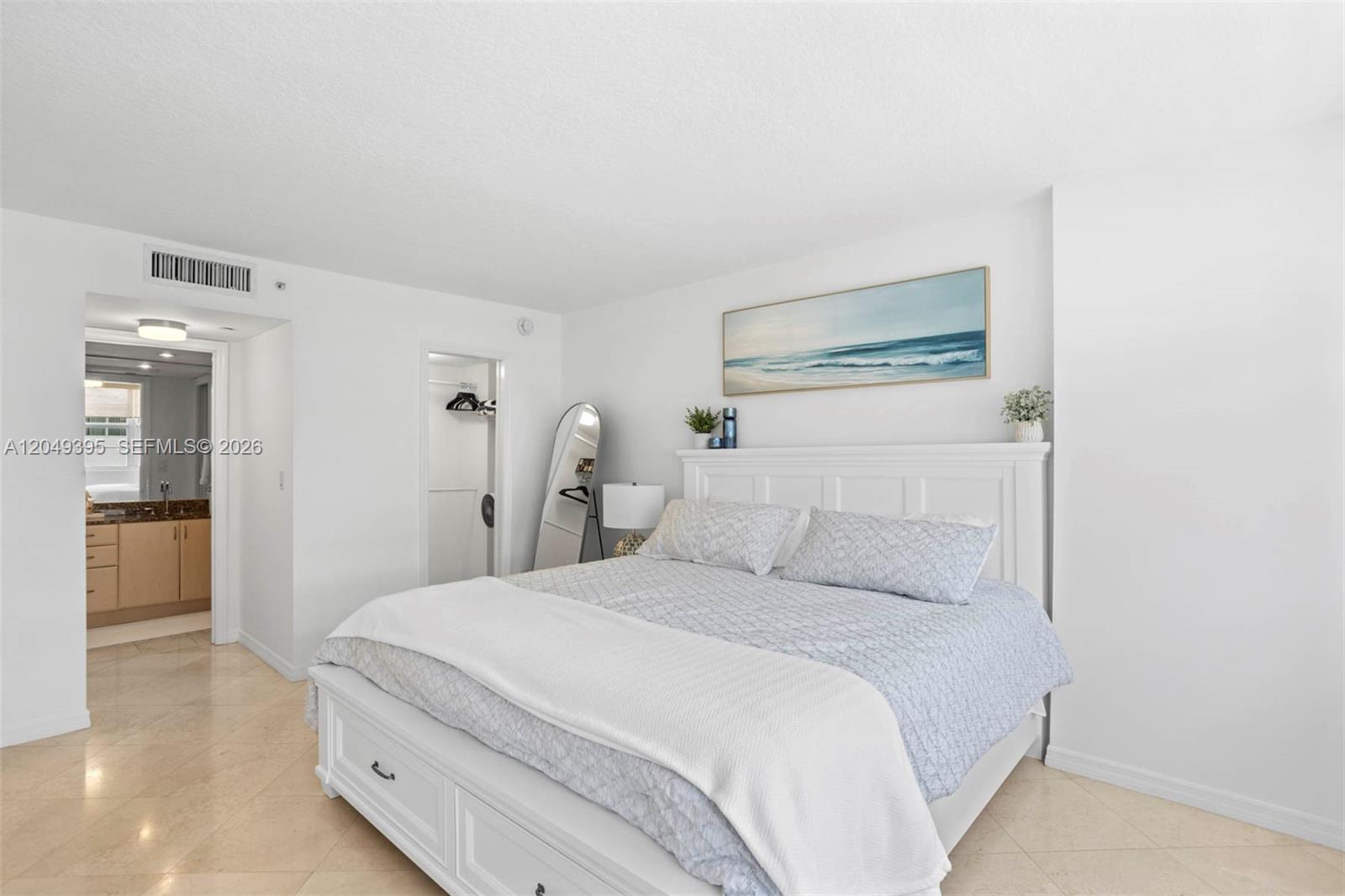 6917 Collins Avenue 1512 Property Photo 8