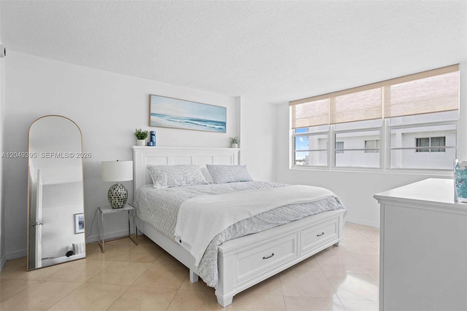 6917 Collins Avenue 1512 Property Photo 9