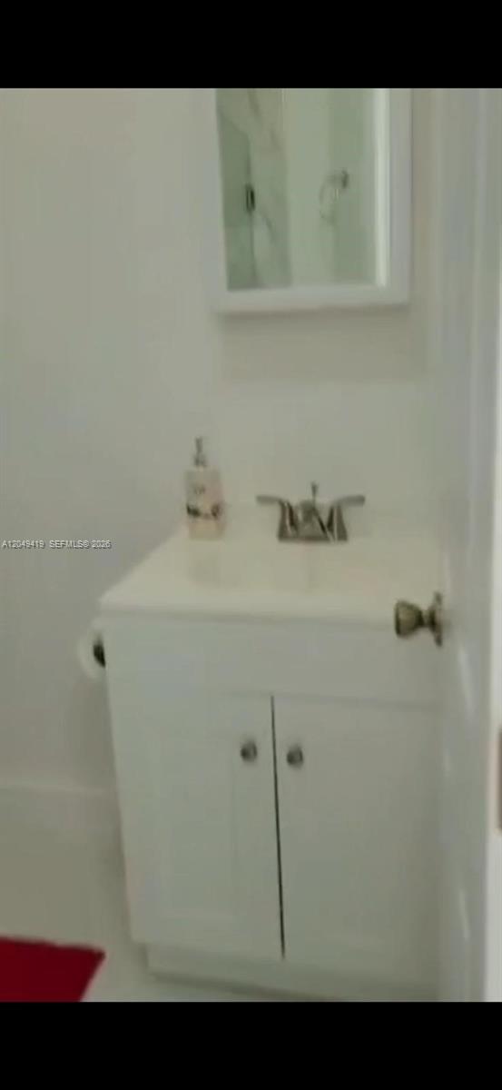 A12049419 Property Photo 6