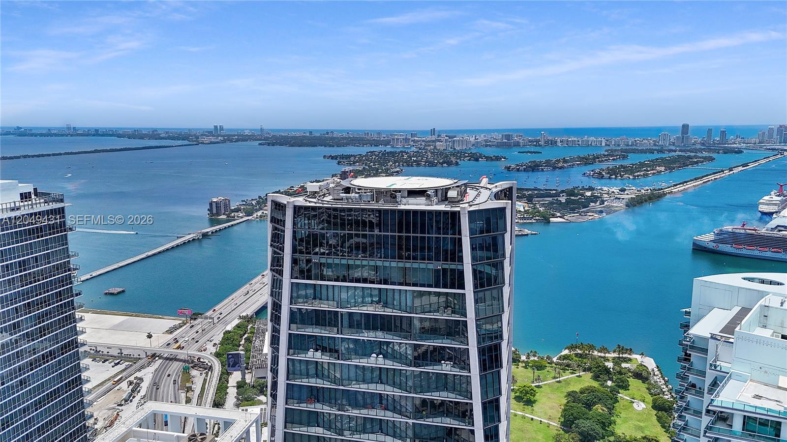 1000 Biscayne Boulevard 4401 Property Photo 2