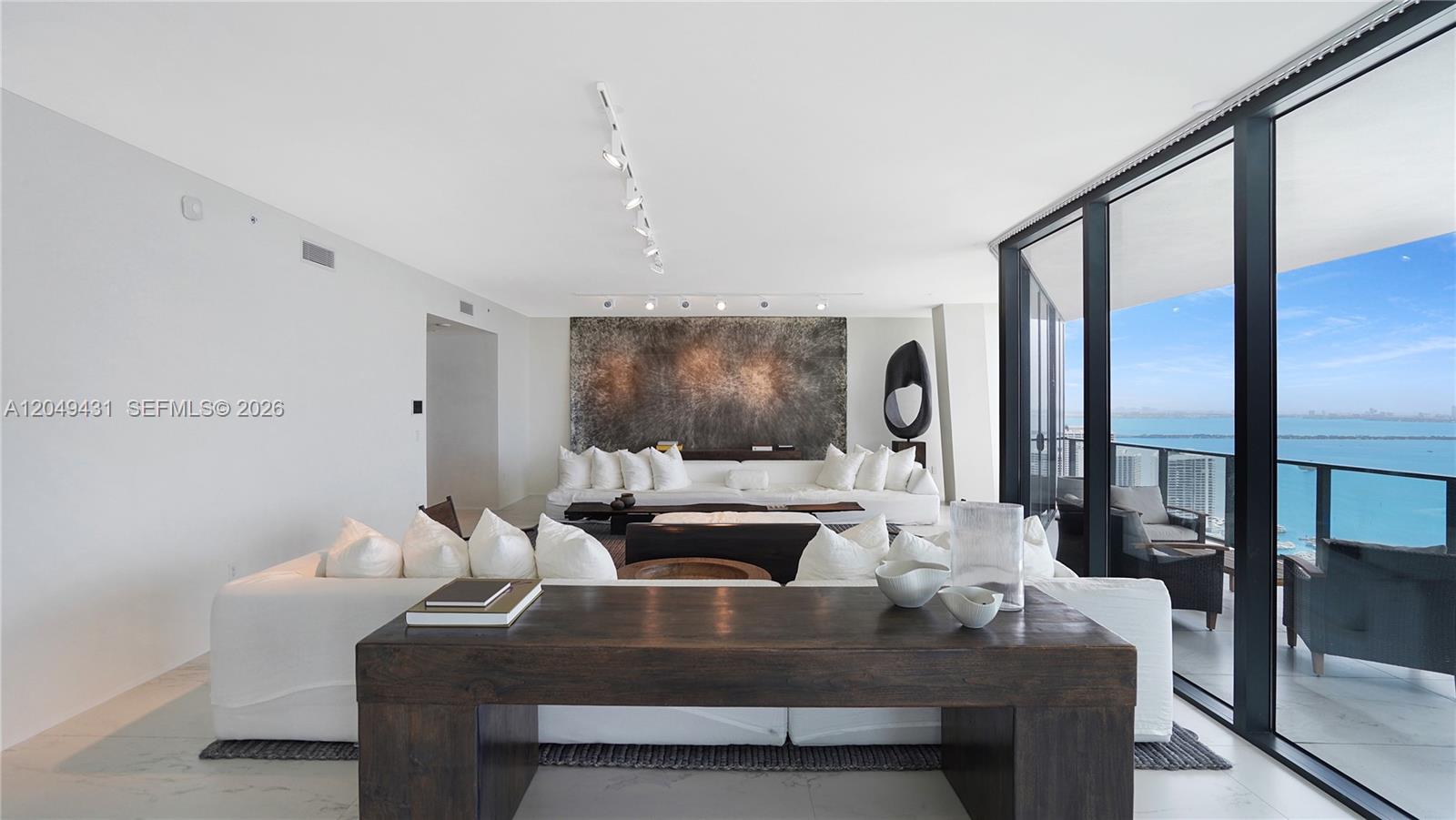 1000 Biscayne Boulevard 4401 Property Photo 7