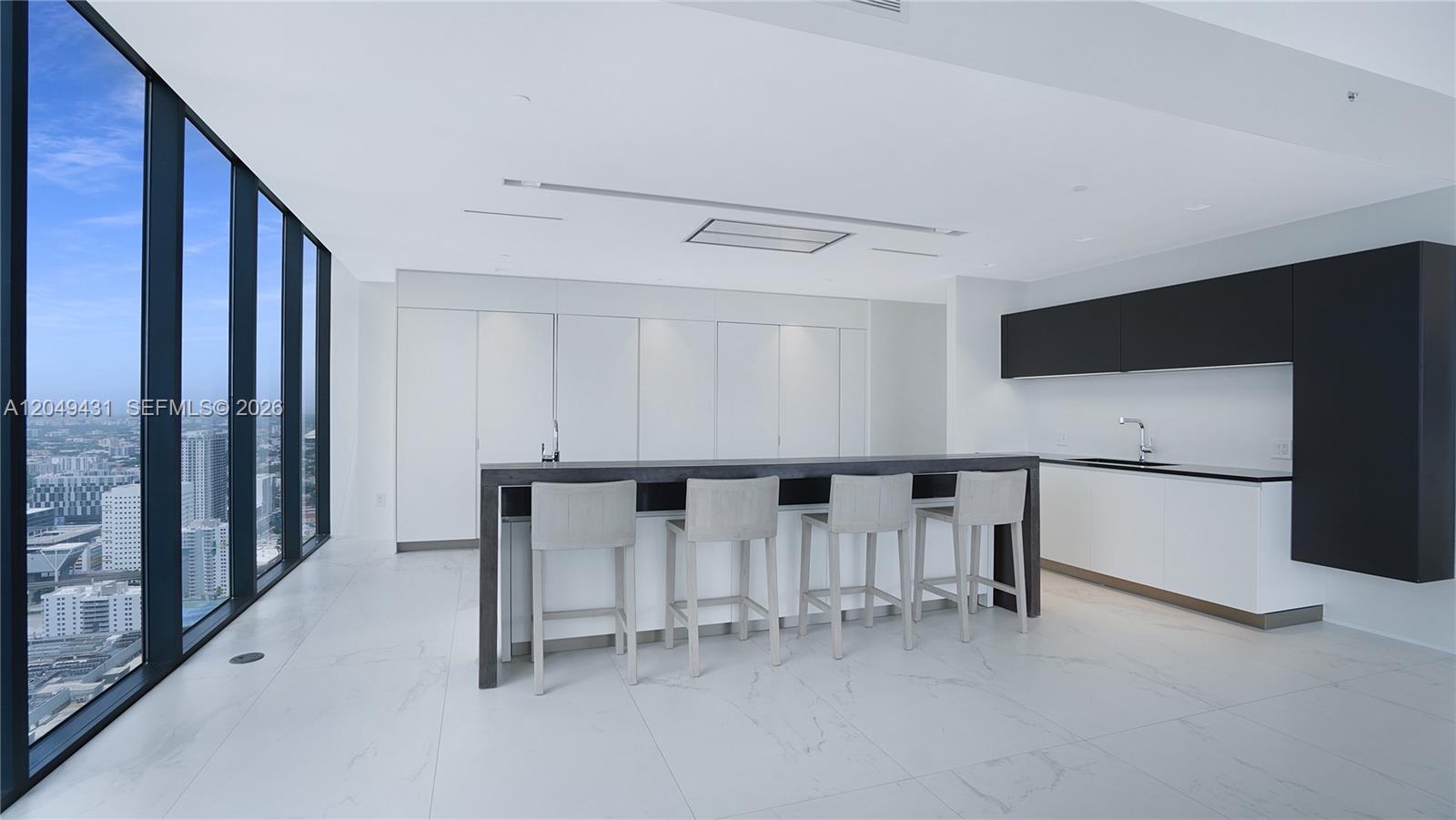 1000 Biscayne Boulevard 4401 Property Photo 9