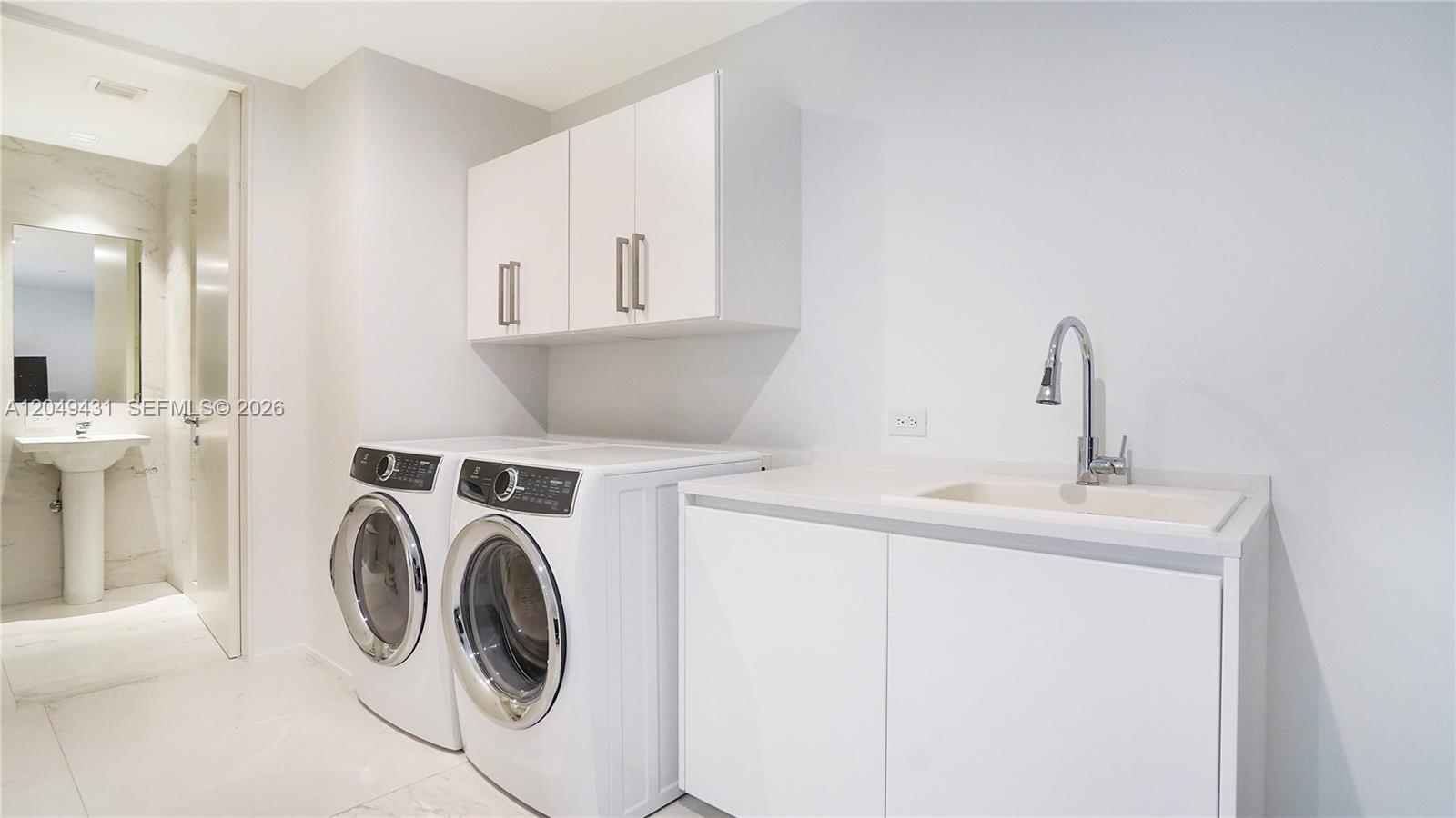 1000 Biscayne Boulevard 4401 Property Photo 25
