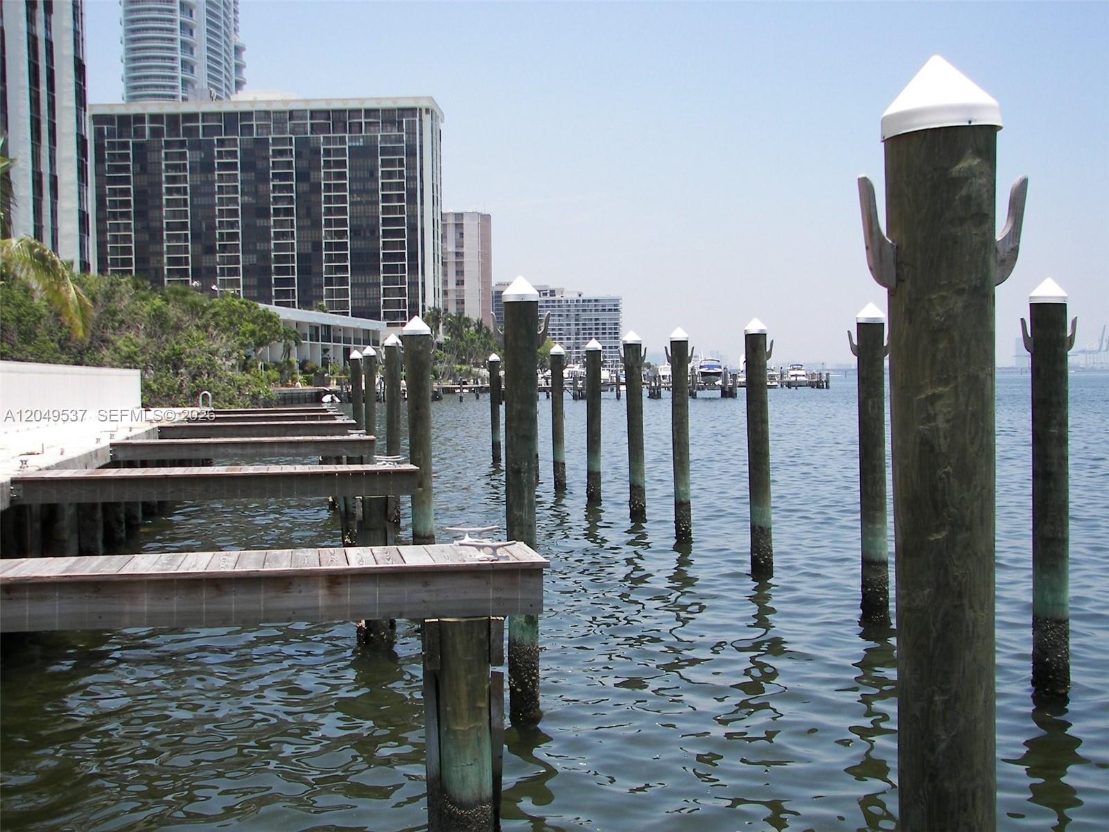 2101 Brickell Avenue 1112 Property Photo 3
