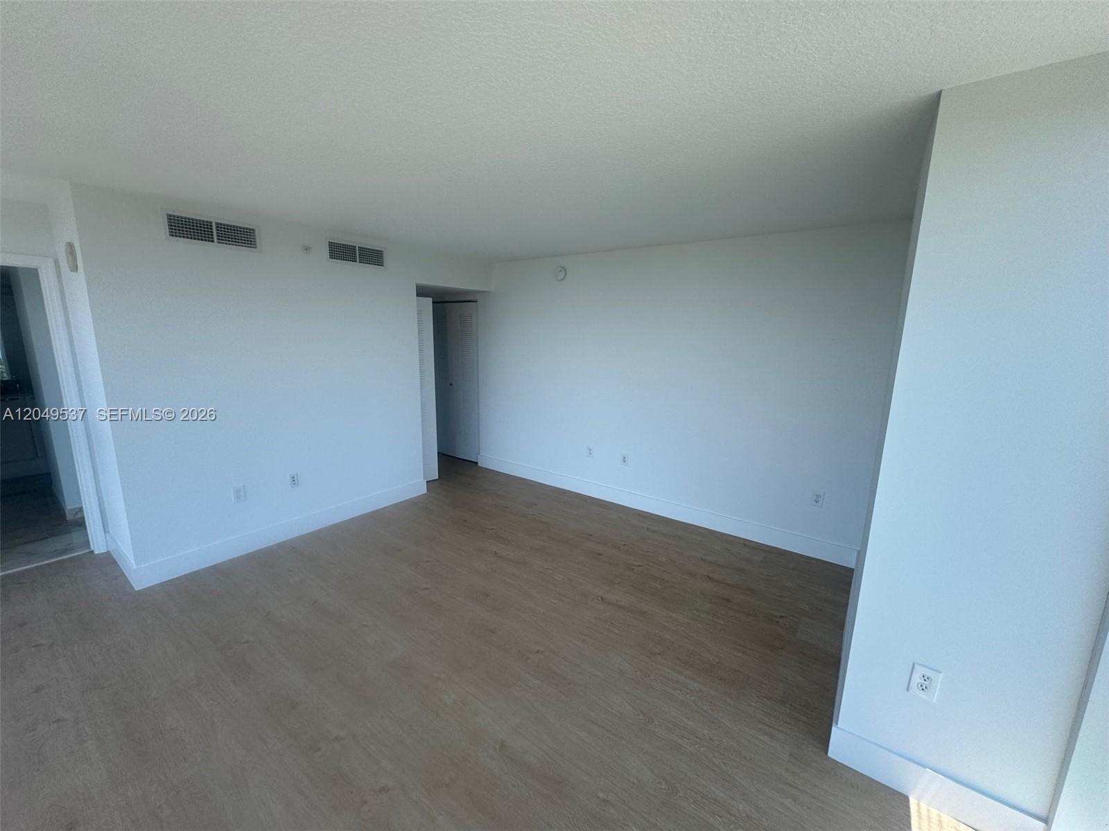 2101 Brickell Avenue 1112 Property Photo 32