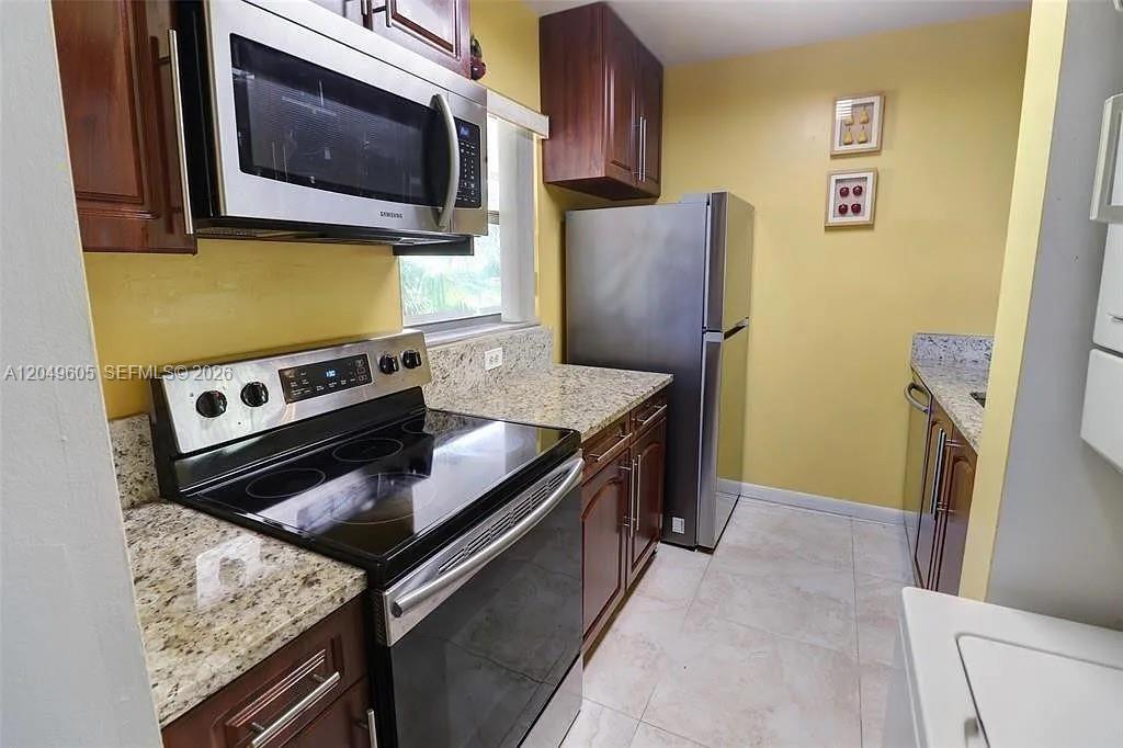 3246 NW 102nd Terrace 308-F Property Photo 1