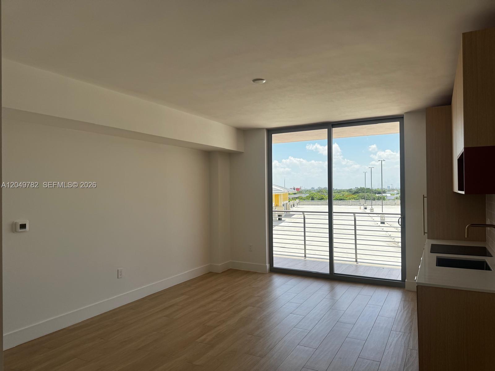 90 Ne 32nd Street 625 Property Photo 17
