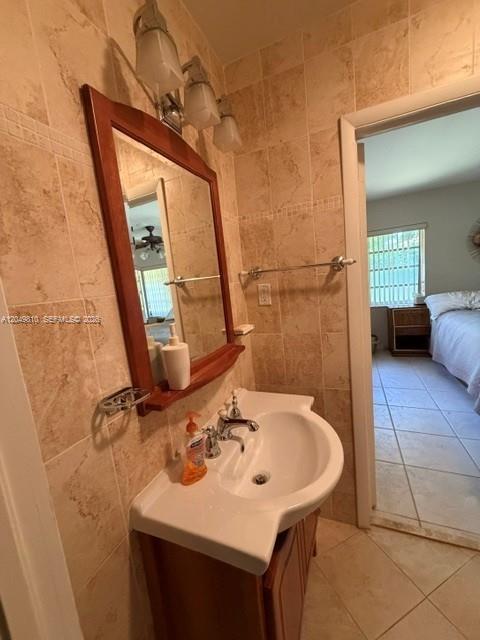 A12049810 Property Photo 12