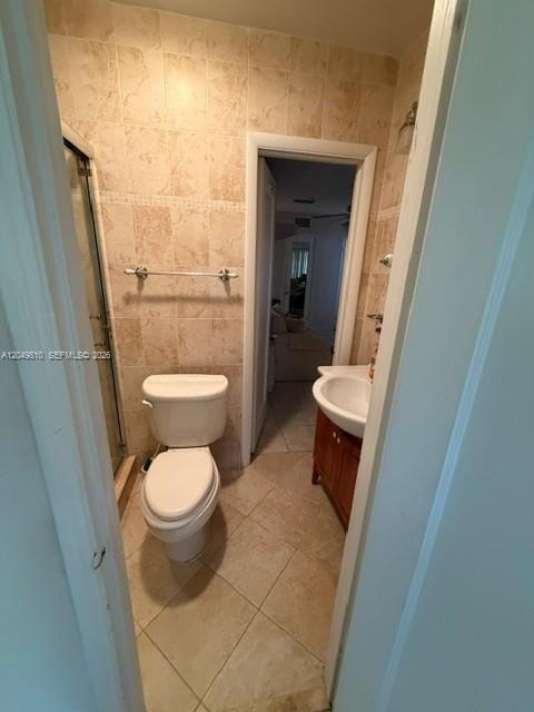 A12049810 Property Photo 15