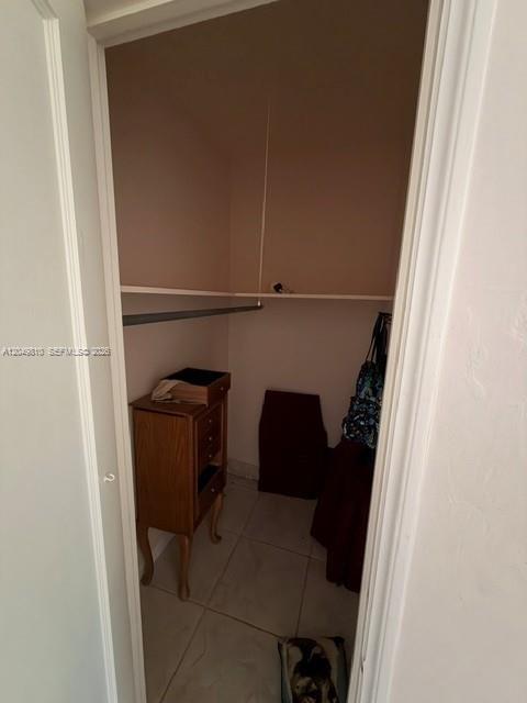 A12049810 Property Photo 23