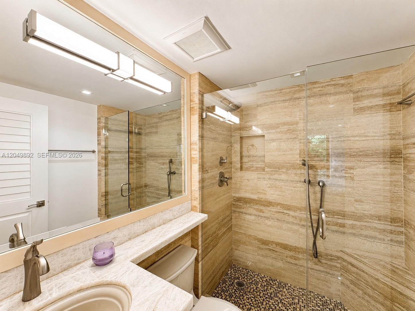 1680 S Ocean Lane 251 Property Photo 20