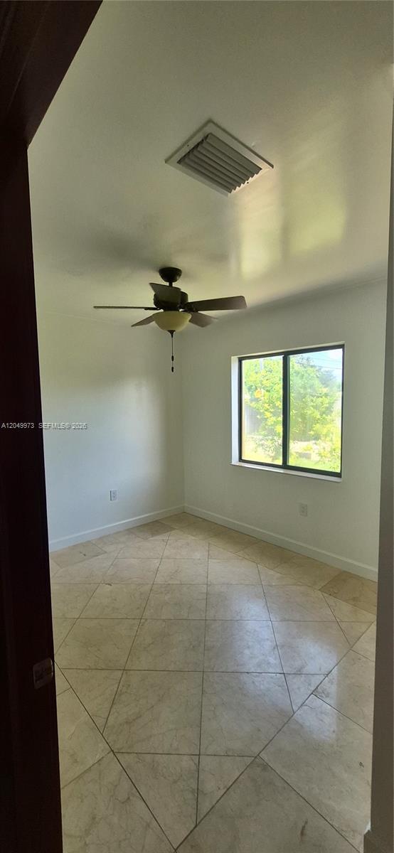 3711 Sw 122nd Avenue Property Photo 11