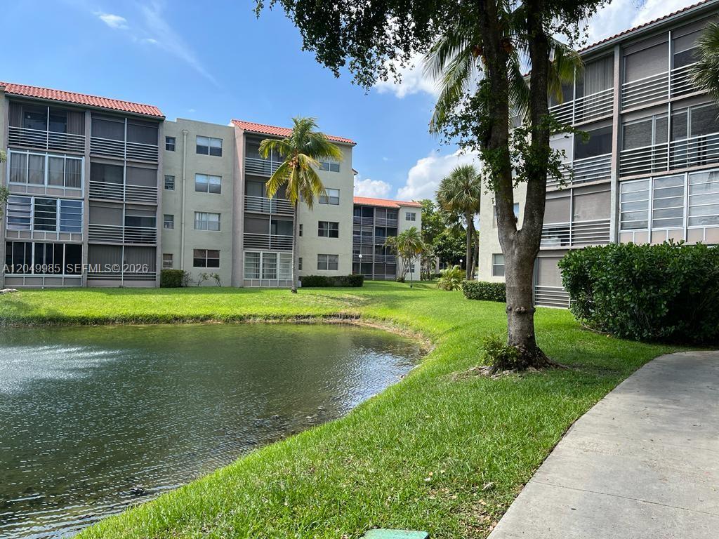 1830 Sw 81st Avenue 4204 Property Photo 2