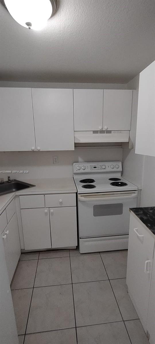 A12049999 Property Photo 8