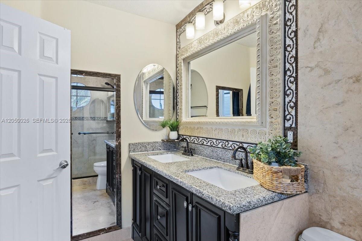 9847 Fairway Cove Lane Property Photo 60