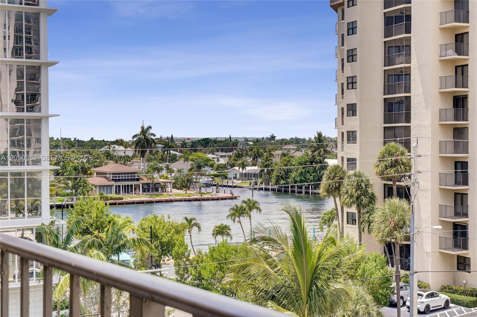 400 N Riverside Drive 514 Property Photo 3