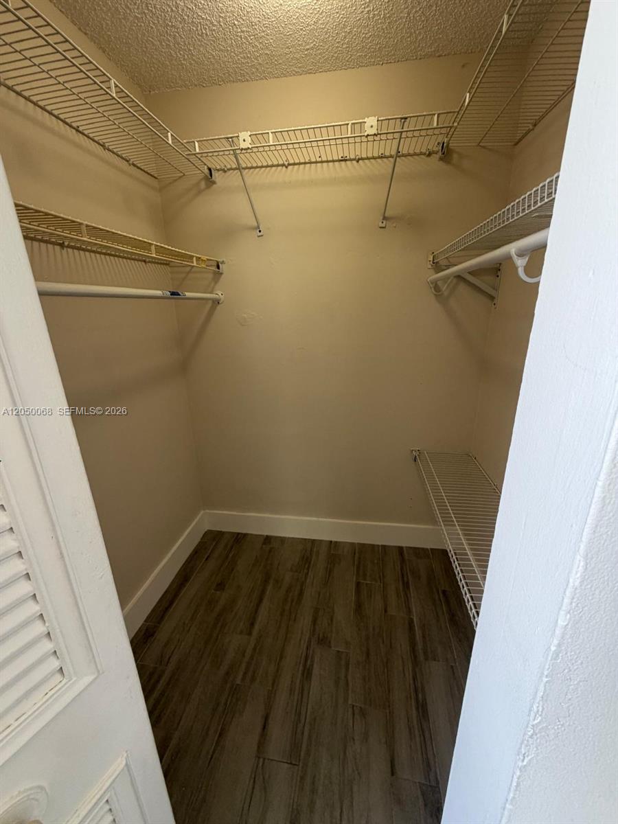 14421 N Kendall Drive 412m Property Photo 15