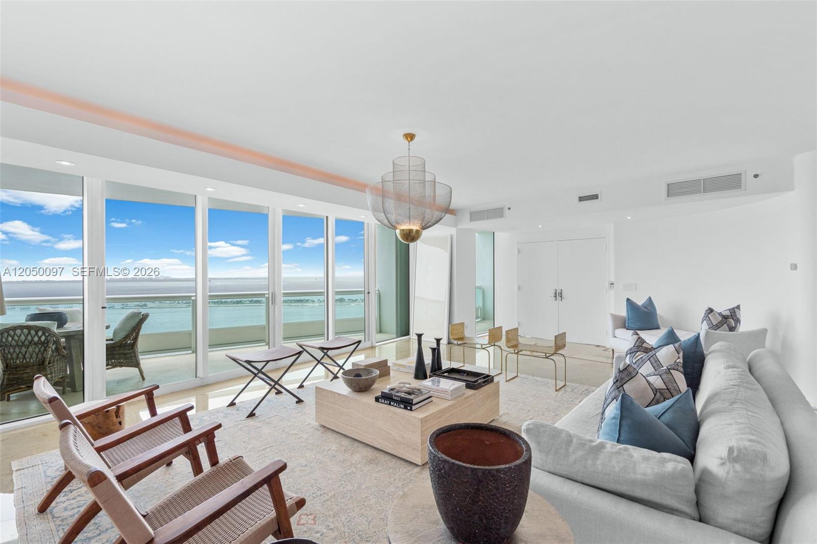 1643 Brickell Avenue 2805 Property Photo 4