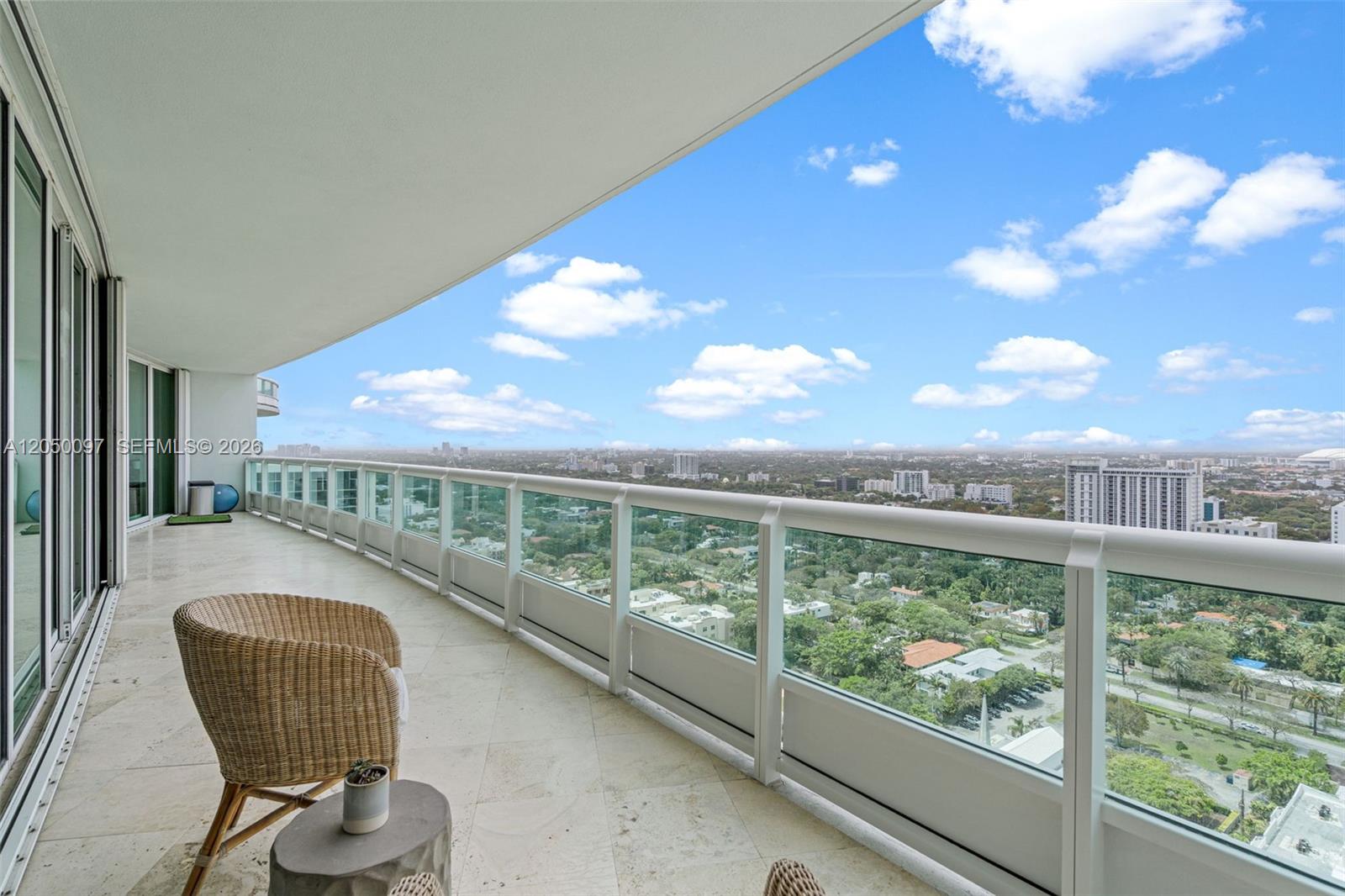 1643 Brickell Avenue 2805 Property Photo 40