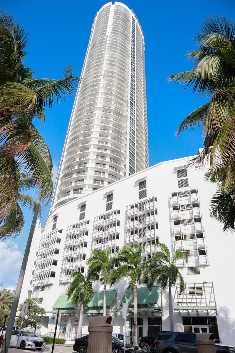 1750 N Bayshore Drive 3411 Property Photo 1