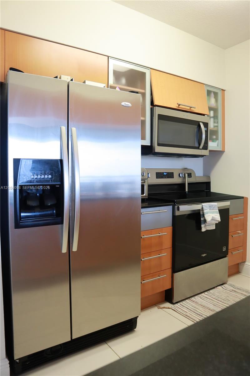 1750 N Bayshore Drive 3411 Property Photo 13