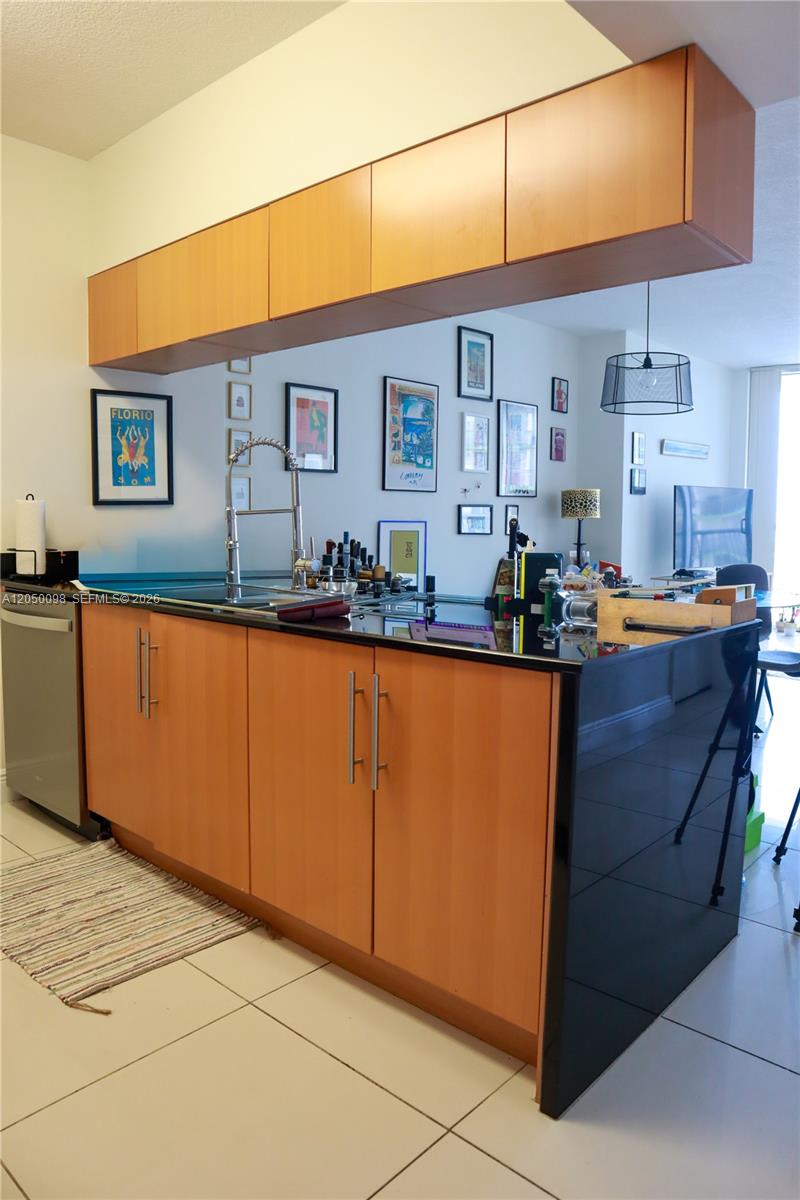 1750 N Bayshore Drive 3411 Property Photo 14