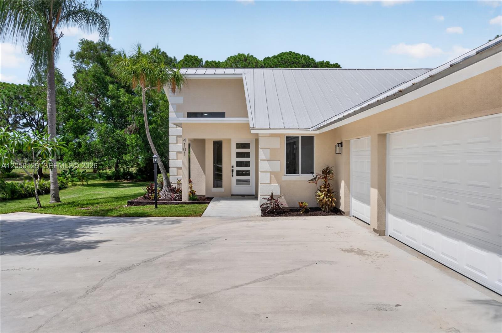 4101 Sw Bimini Circle N Property Photo 43