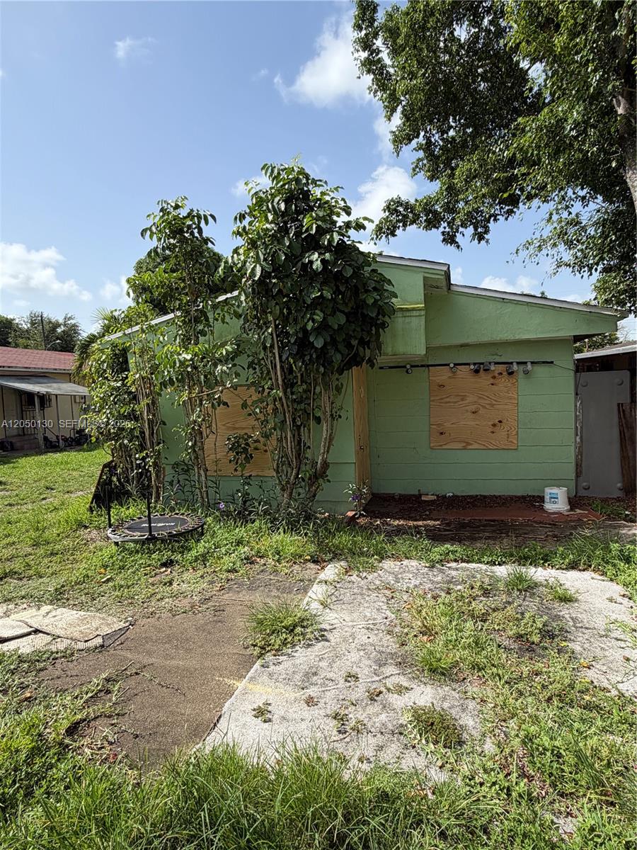 2954 Nw 91st Street Property Photo 7