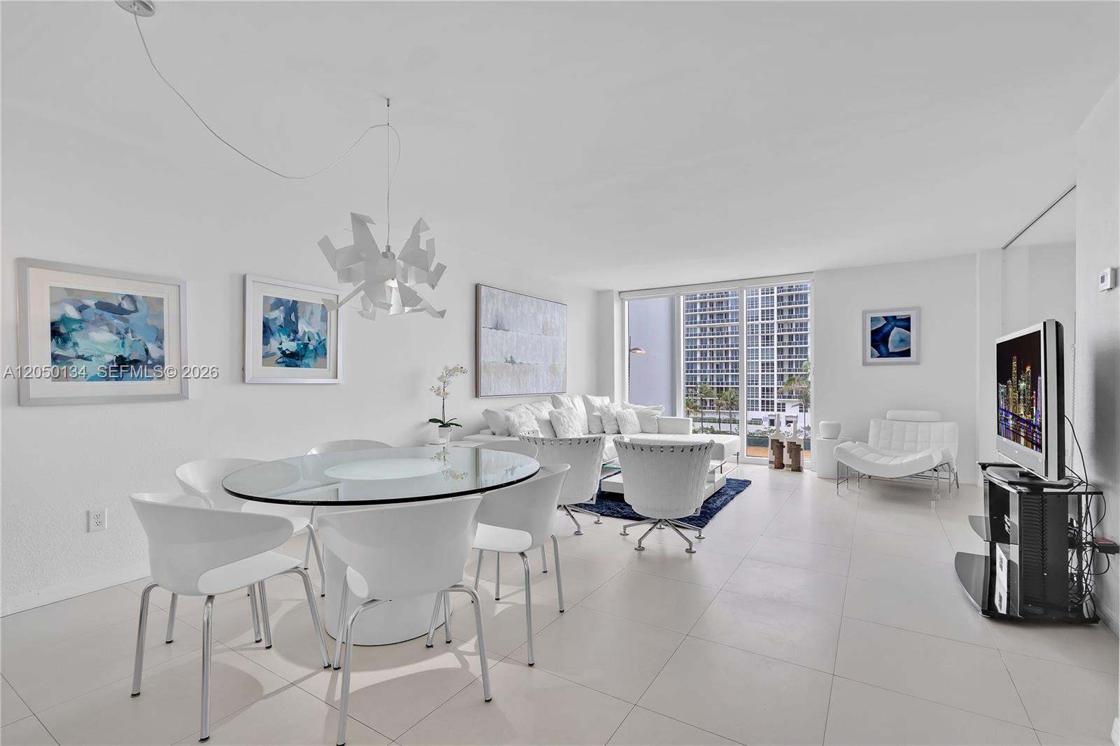 10275 Collins Avenue 417 Property Photo 6