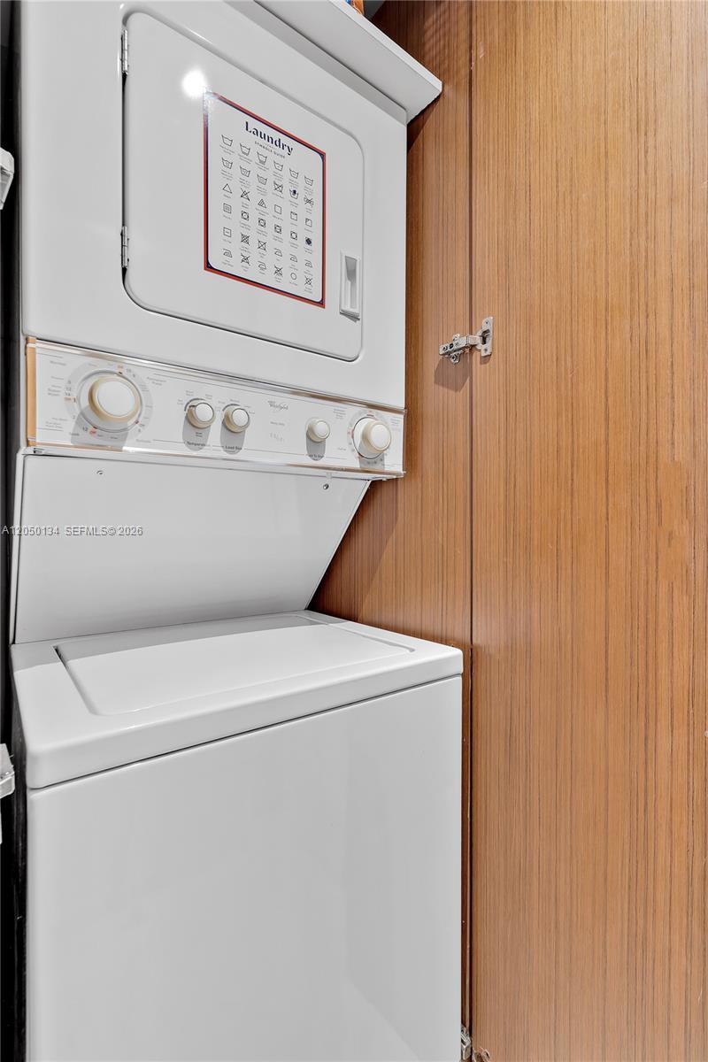 10275 Collins Avenue 417 Property Photo 15
