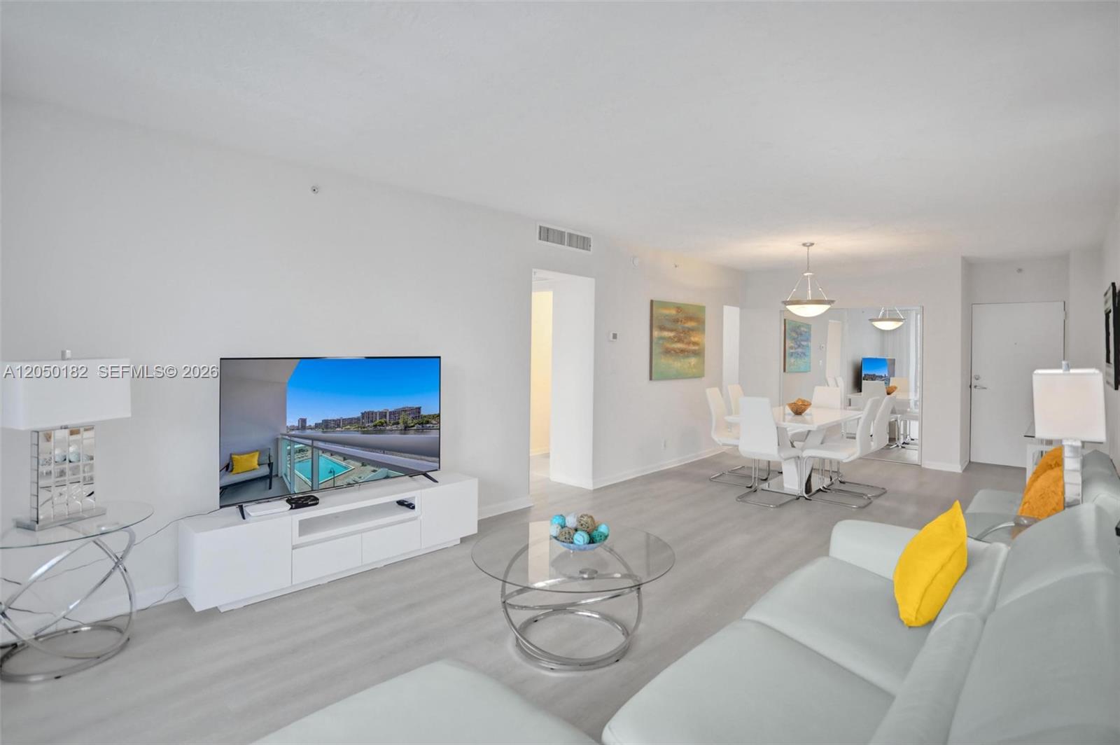 3000 S Ocean Drive 412 (available Now) Property Photo 4