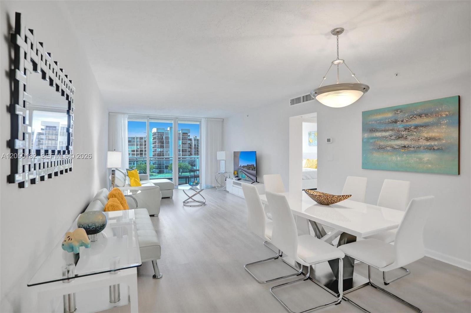 3000 S Ocean Drive 412 (available Now) Property Photo 6