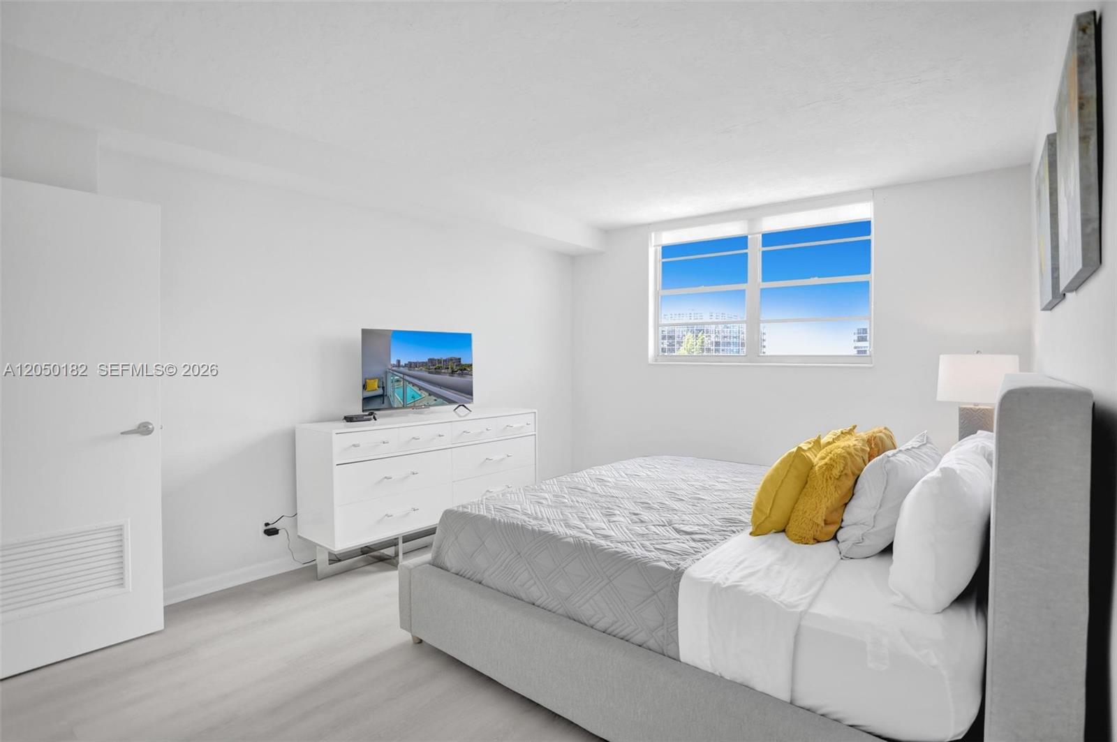 3000 S Ocean Drive 412 (available Now) Property Photo 19
