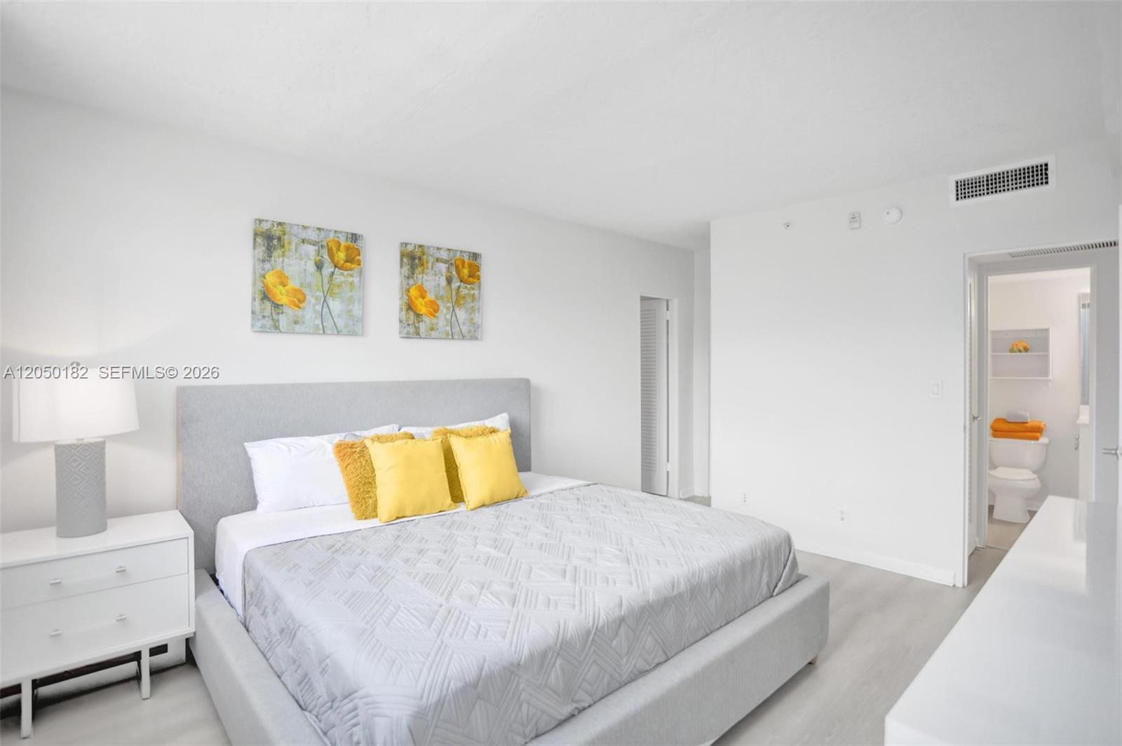 3000 S Ocean Drive 412 (available Now) Property Photo 20